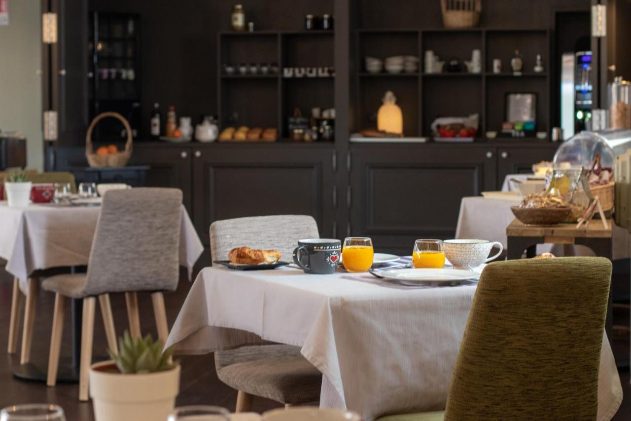 Quincieux Logis Hotel Tante Yvonne & Son Restaurant Semi-Gastronomique - Lyon Nord מראה חיצוני תמונה