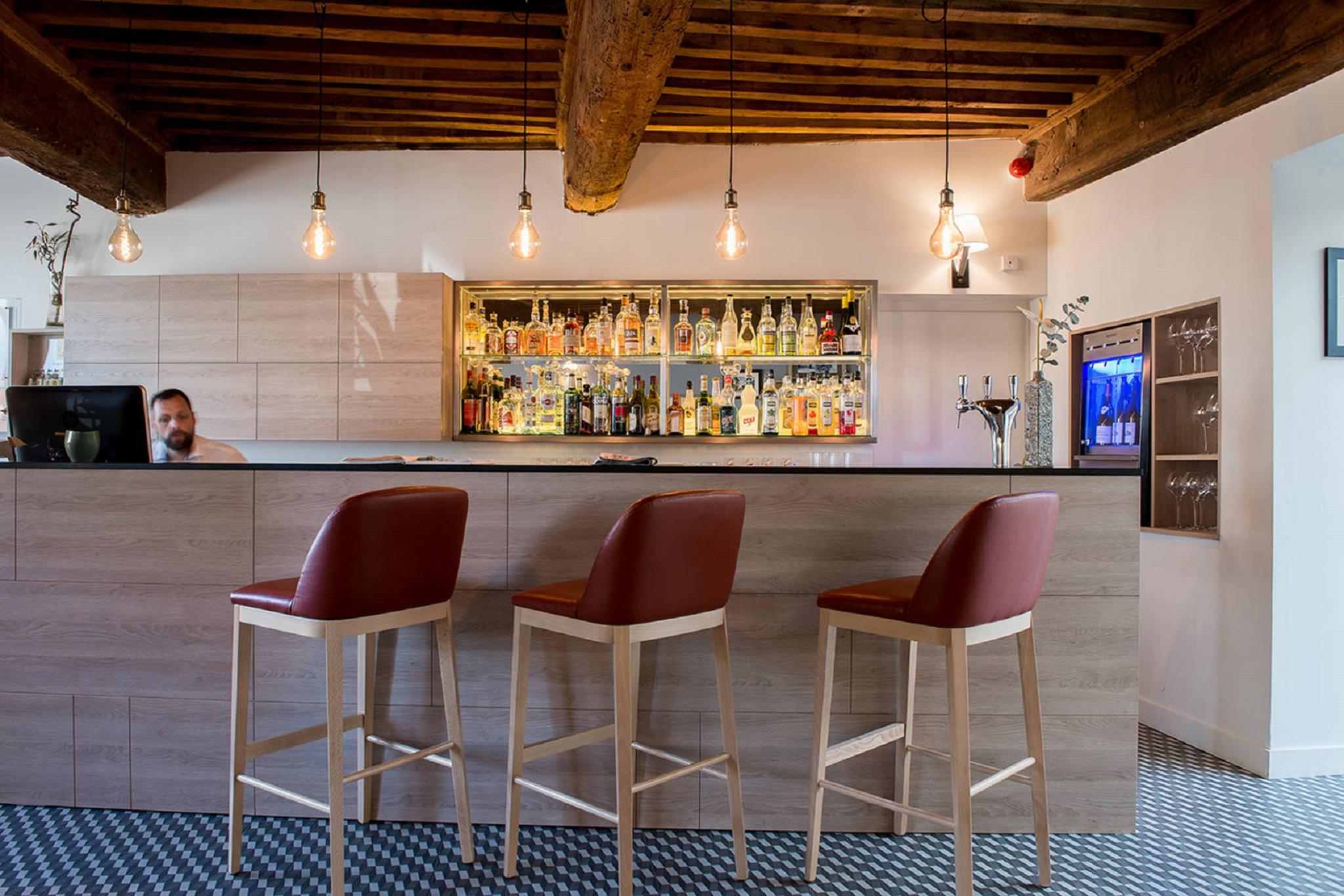 Quincieux Logis Hotel Tante Yvonne & Son Restaurant Semi-Gastronomique - Lyon Nord מראה חיצוני תמונה